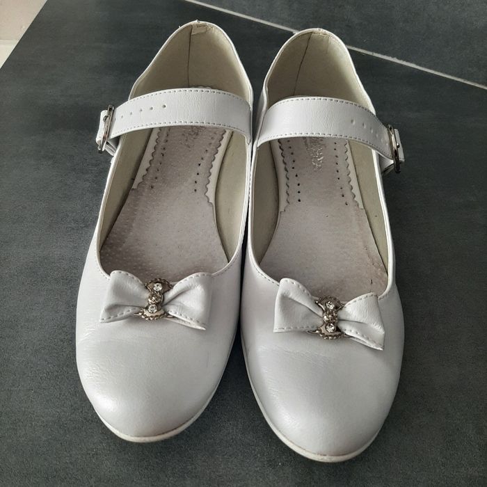 Buty komunijne skórzane białe