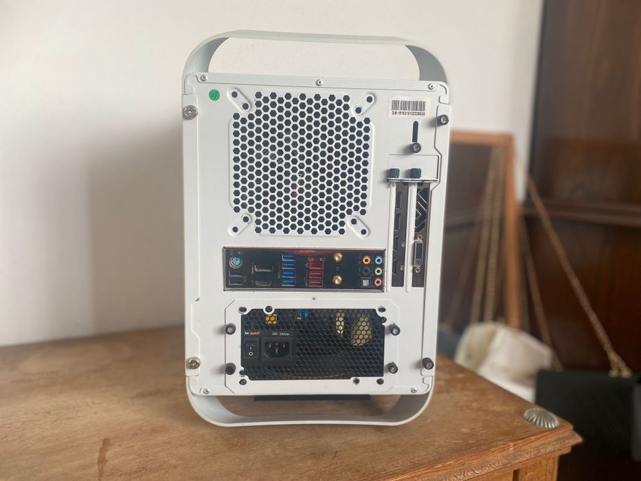 PC Gaming Mini-ITX Intel I7 6700 / Radeon RX 580 8GB / 16GB DDR464739700832513124