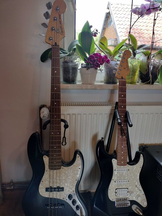 Squier jazz bass by fender gitara basowa