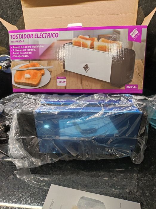 Torradeira elétrica (nova)