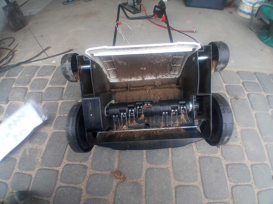 Wertykulator aerator