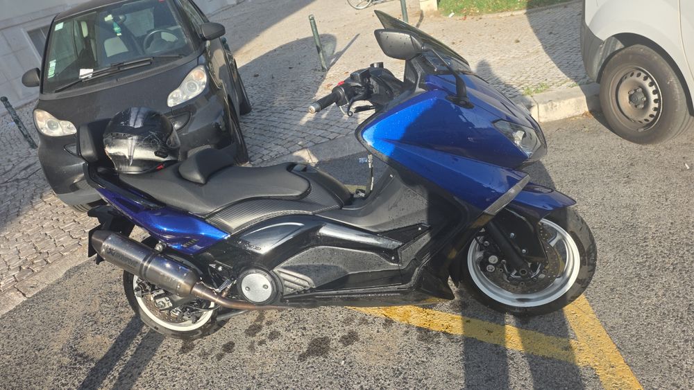 Yamaha Tmax 530 .