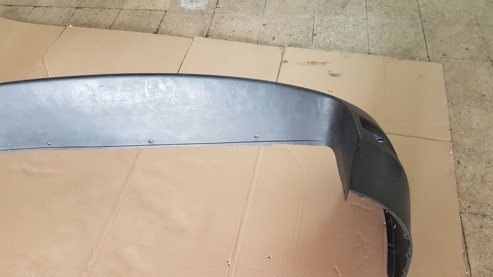 Para choques trás toyota rav4 lll dcat sem roda suplente na mala .