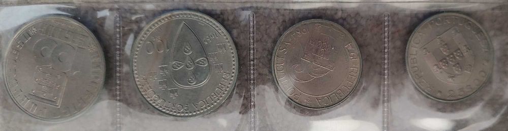 Bolsa com 20 moedas da minha coleção