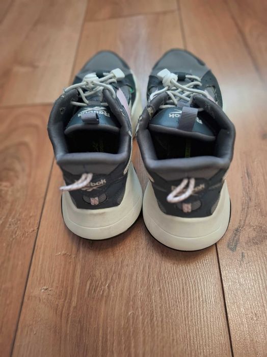 Damskie sneakersy Reebok rozmiar 37