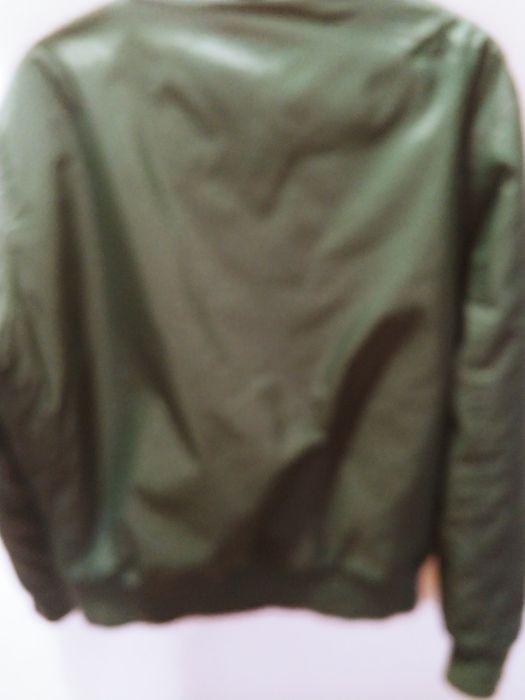 Продам бомбер классический  Urban classics