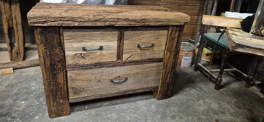 Комод  з 100 річного дуба