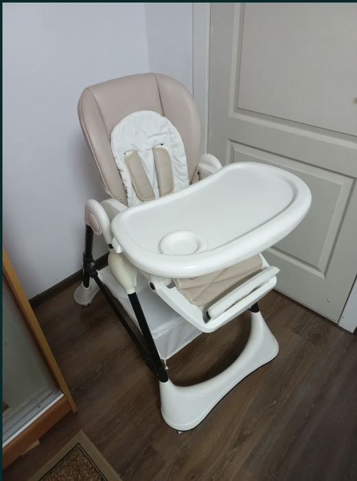 Столик годувальний carrello stella