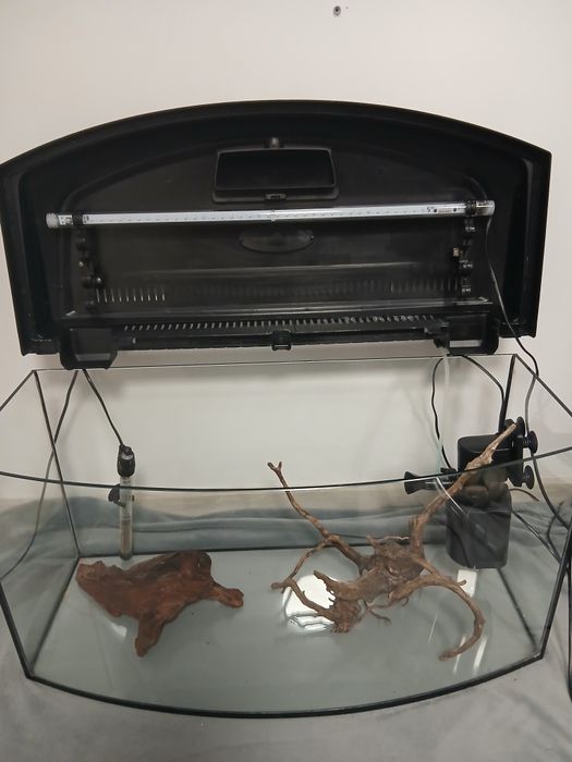 Sprzedam akwarium 120L z wyposażeniem