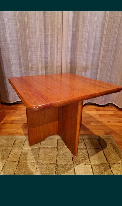 Mesa de apoio Cerne