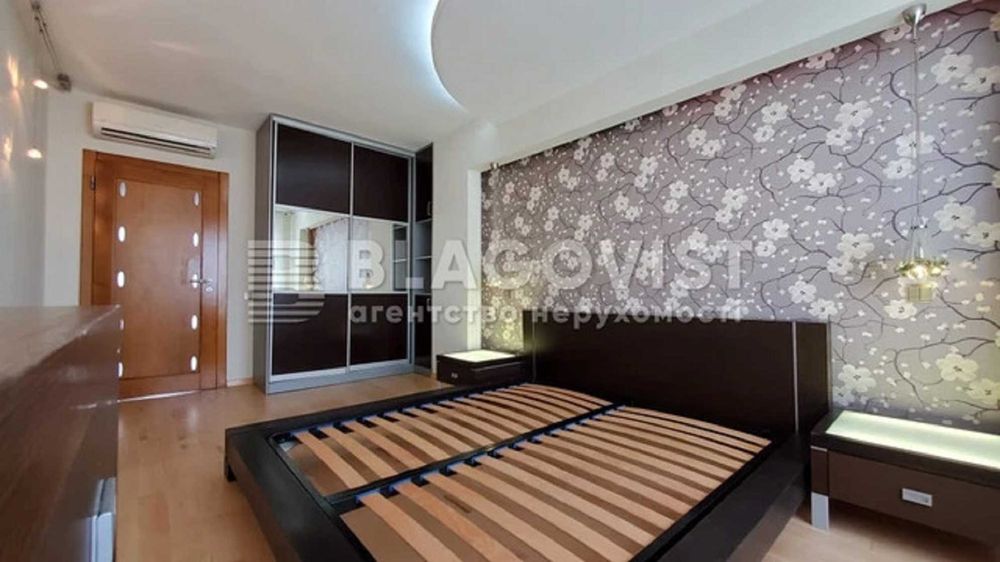 Машинобудівна 21, М Шулявська 3 кім, 90м, 165000$