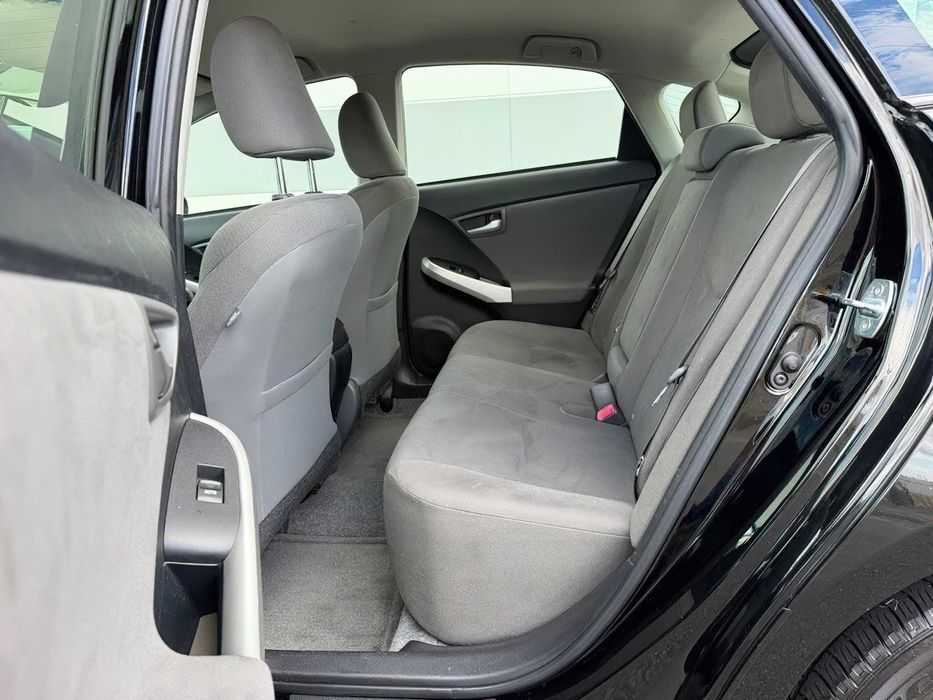 Toyota Prius Four      2015
