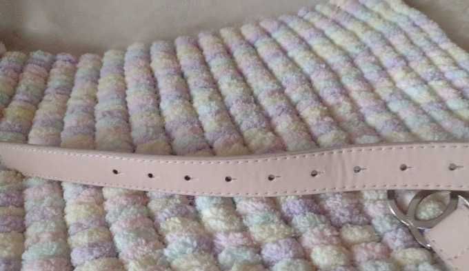 Bogato zdobiony pasek do sukienki z Londynu, Top Vintage