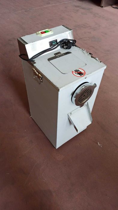 OFERTA Picadora de Carne Boca 32 Trituradora de Ossos NOVAA