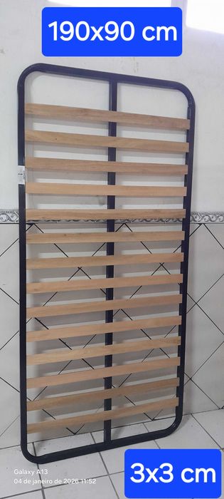 Estrados de solteiro