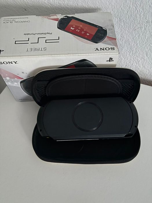 Psp em bom estado - com caixa e jogos