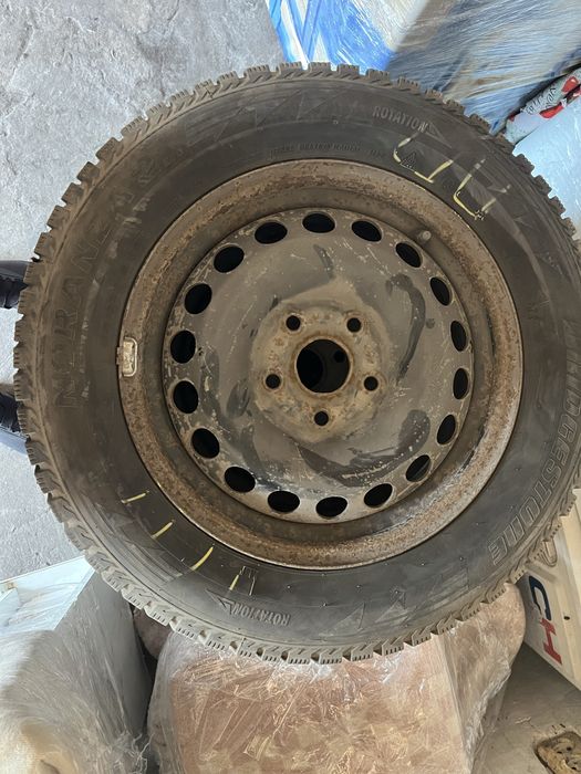 Зимняя резина Bridgestone 195/65R15