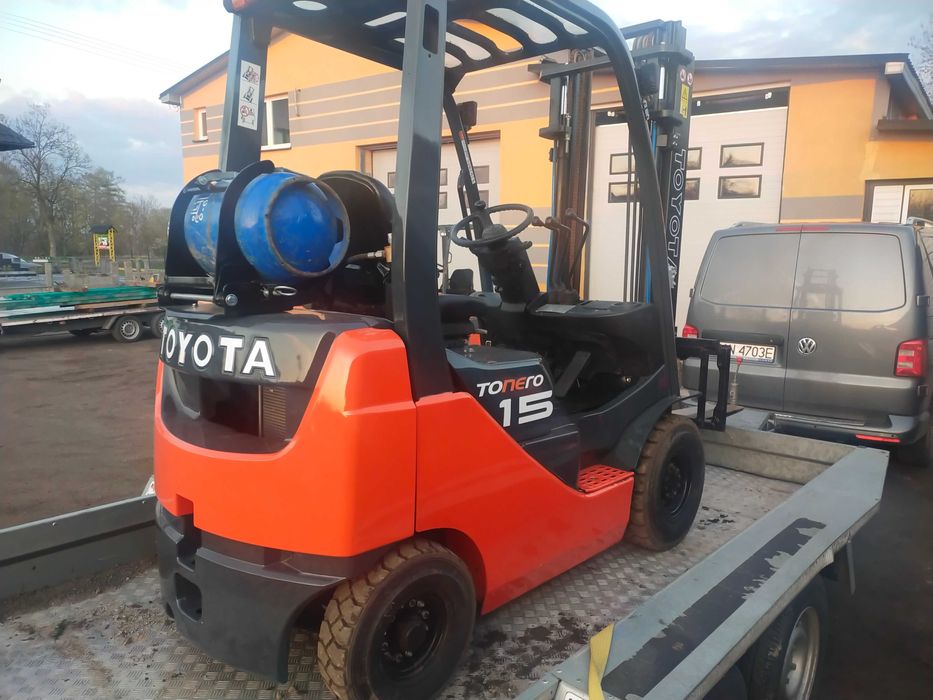 Wozek Widlowy Toyota WYNAJEM