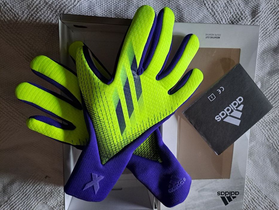Вратарские перчатки Adidas X Pro (размер 9.5)
крій з внутр