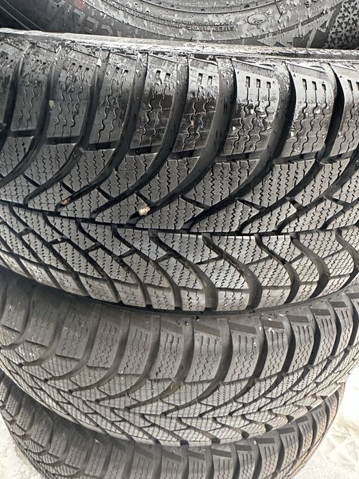 Продам шини 195/65/15 зимові
