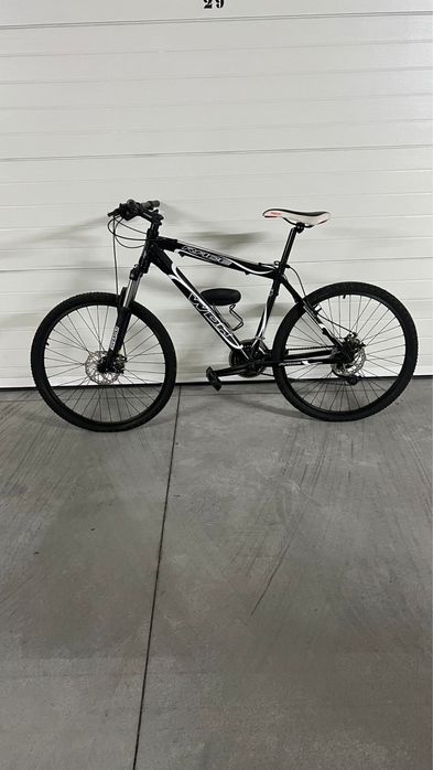 Bicicleta com pouco uso