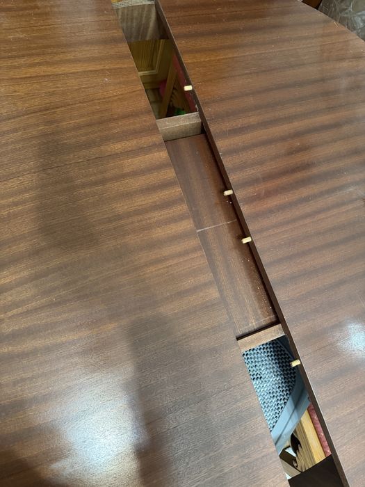 Mesa de sala redonda