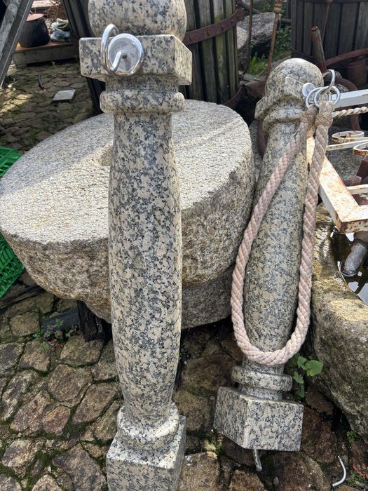 Pilares para uma entrada em marmore