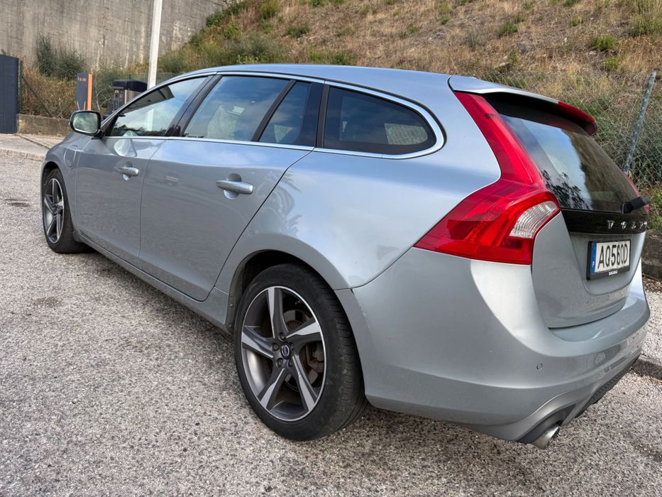 Volvo V60 plug-in/ diesel Rdesing — photo 4