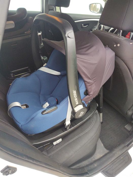 Maxi Cosi Tinca z bazą
