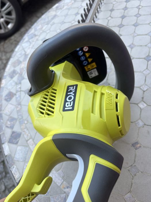 Nożyce do żywopłotu Ryobi elektryczne