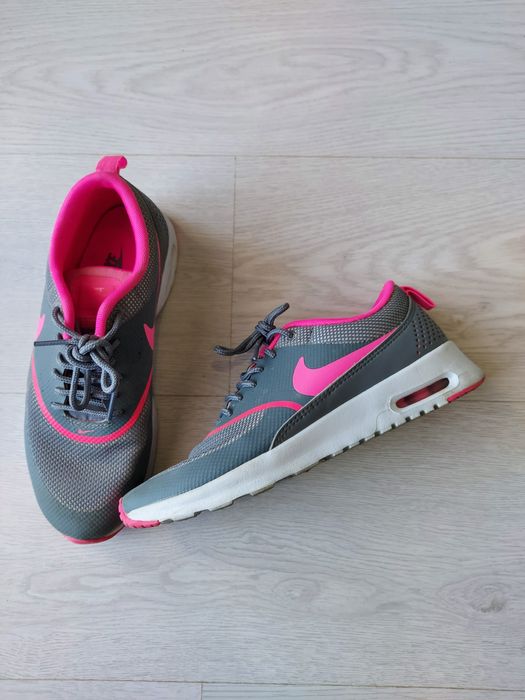 Tennis nike air thea