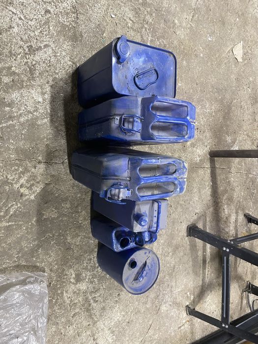 Продам канистри.