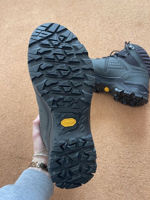 Продам мужские ботинки Mammut