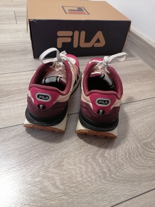 Sneakersy Fila 38 wkładka 24cm  fuksja .