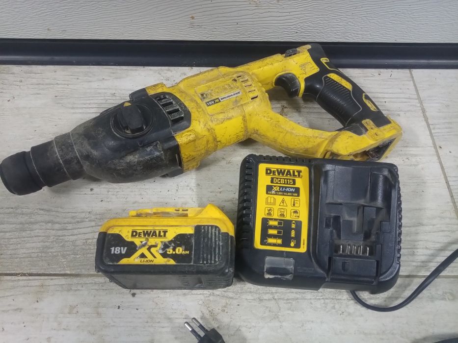 Młotowiertarka Dewalt dch 133, Aku 5ah, ładowarka, okazja