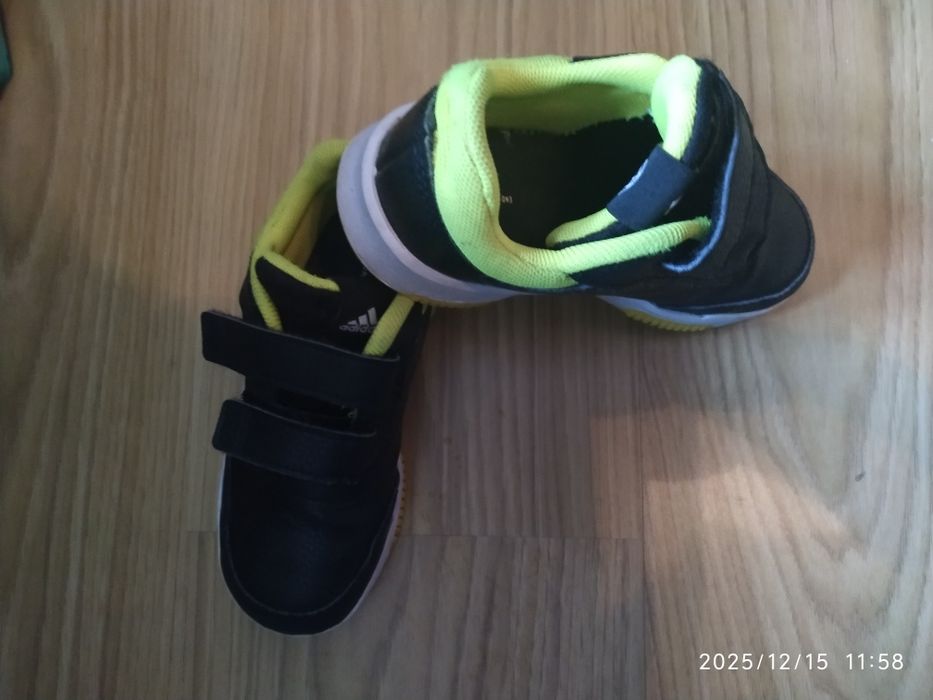 Sapatilhas/ténis Adidas para criança n. 27