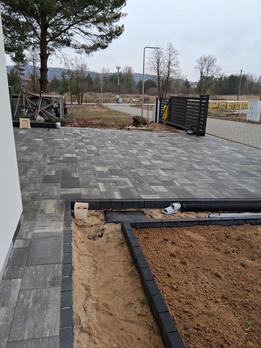 Układana kostki brukowej