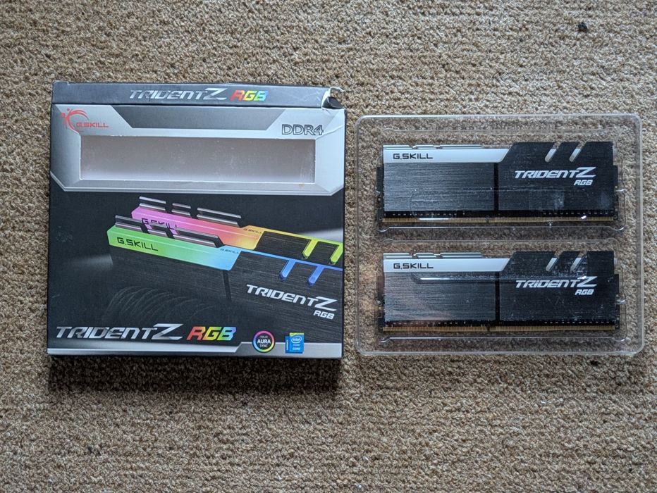 Memória Ram TridentZ RGB