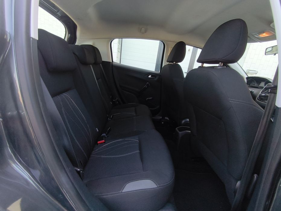 Peugeot 208 1.2 GPS