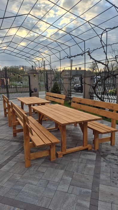 Продам Лавки та стіл