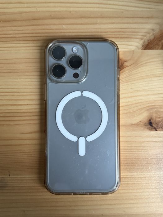 Iphone 16 pro max cinza