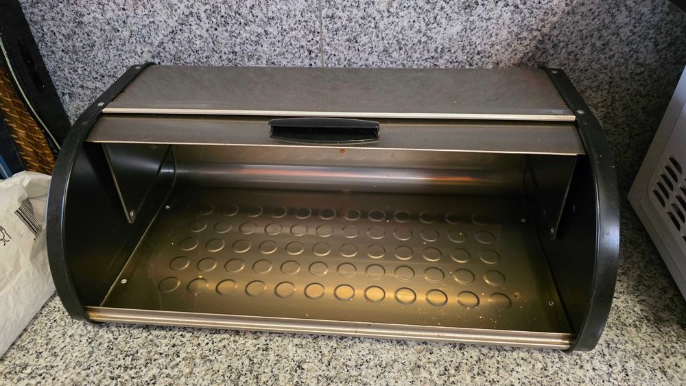 Lata de Pão com porta em alumínio