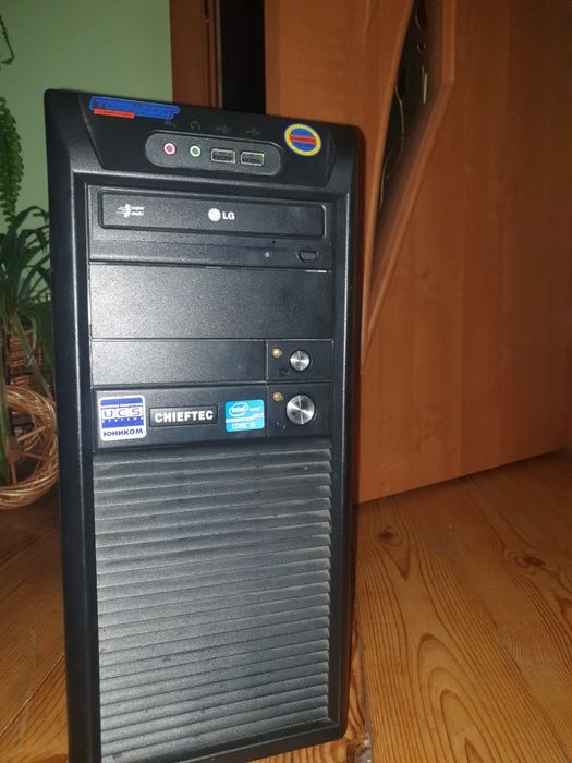 Комп'ютор intel Core