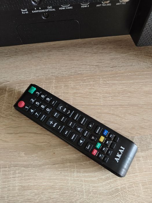 Телевізор AKAI UA24LEZ1T2S ( З кронштейном в подарунок)