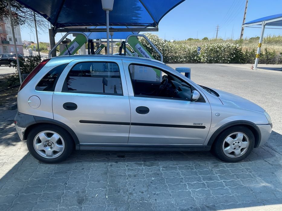 Opel corsa 1.2 16V comfort
