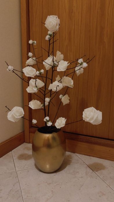 Arranjo de rosas perfumadas artigo artesanal