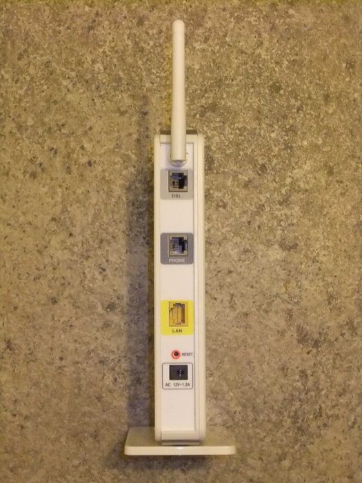 D-Link DVA-G3170i Modem/Router with VoIP64737978496387121