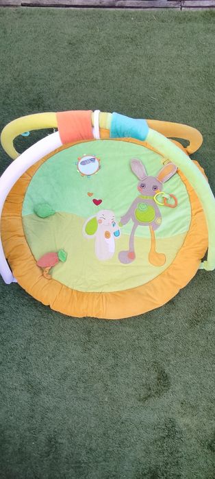 Tapete atividades bebé