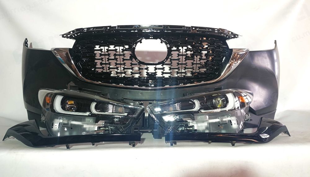 Решітка радіатора Mazda CX5 2022