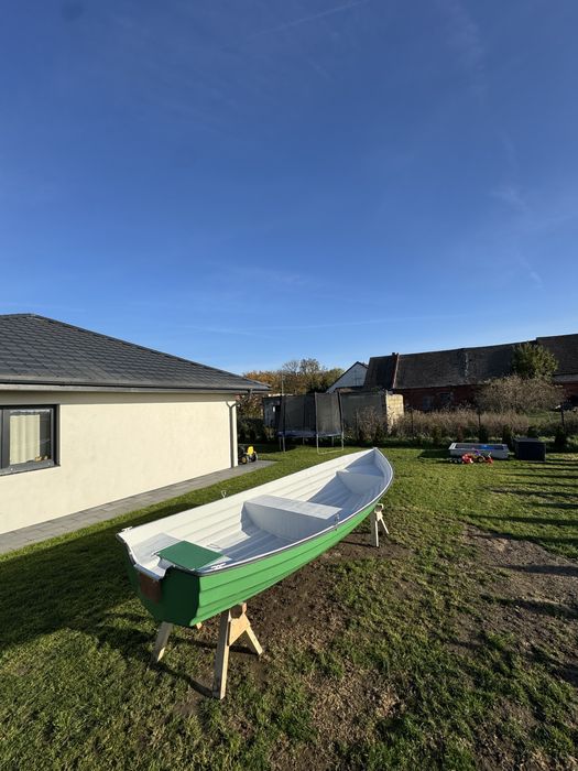 Łódka wiosłowa łódź wędkarska wiosłowa łodzie